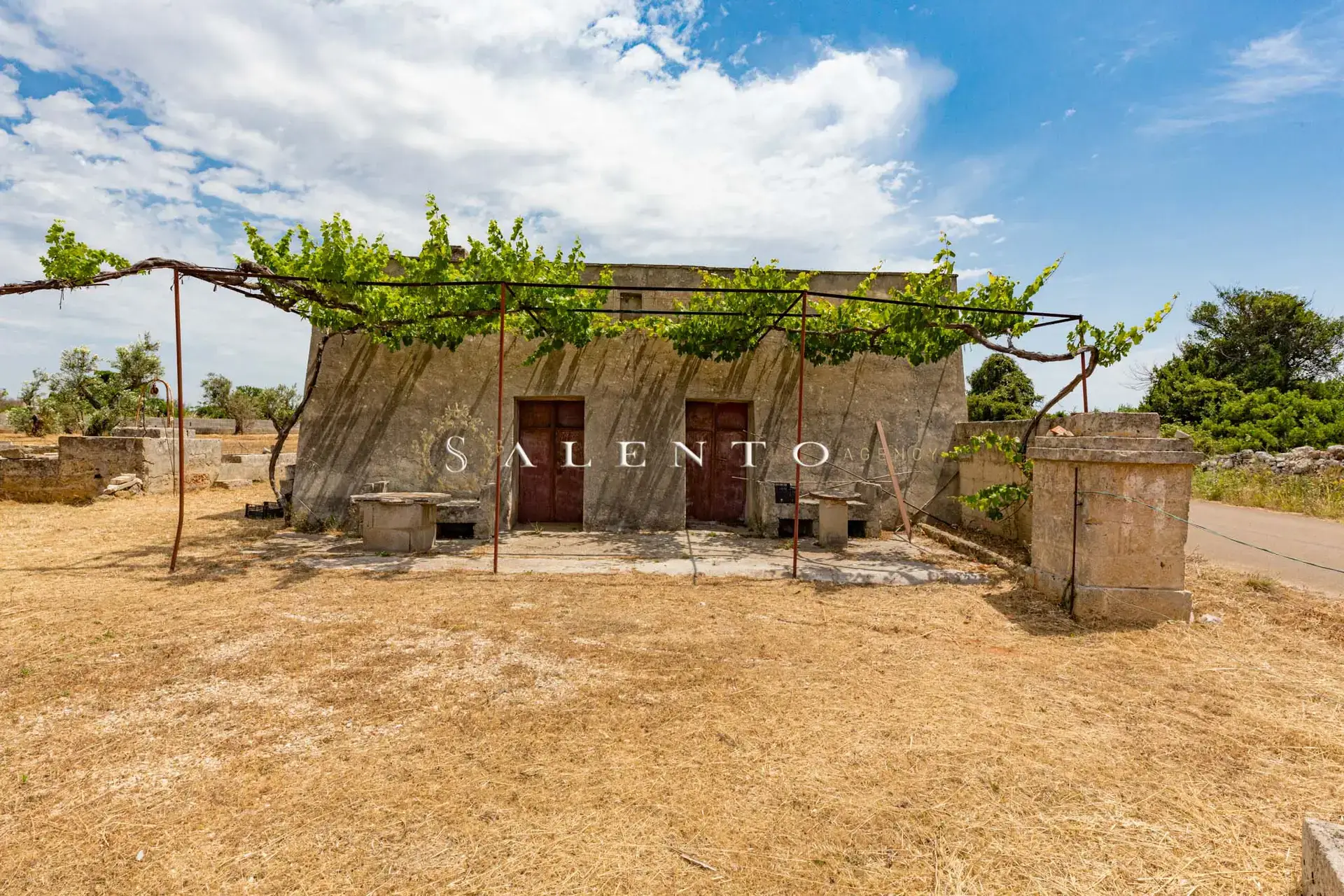 A Rural Retreat Just Minutes from the Sea