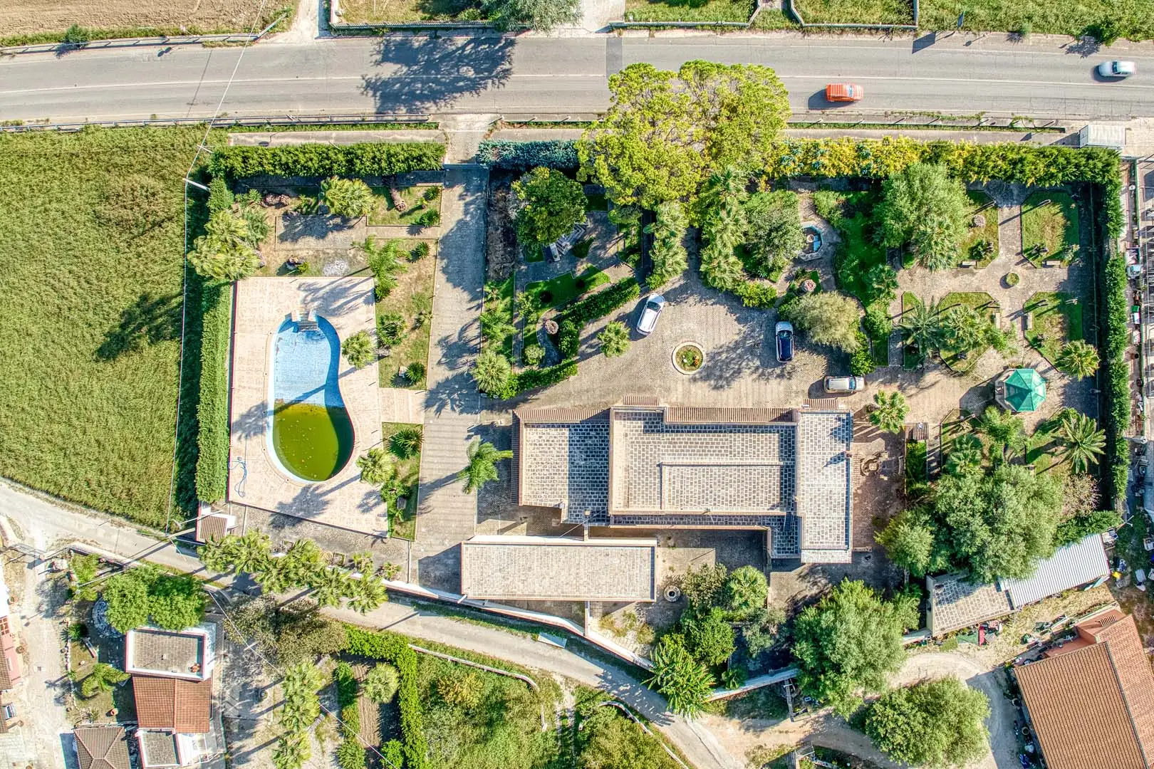 Villa con piscina a Cutrofiano
